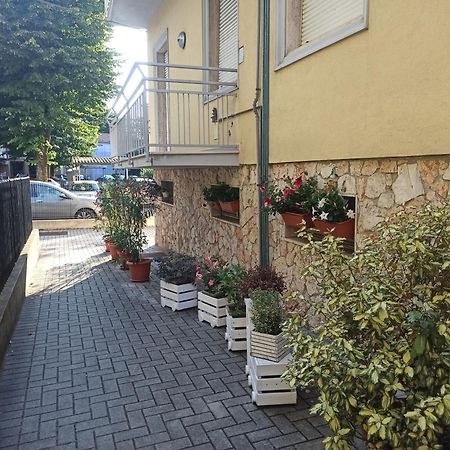 Stanza Maggiore Parma Esterno foto