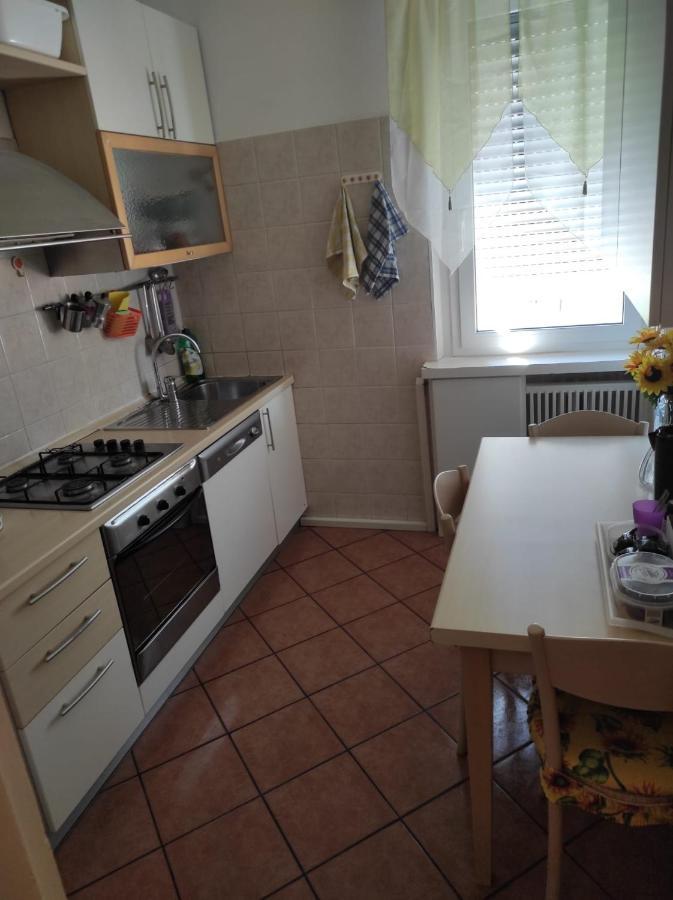 Stanza Maggiore Parma Esterno foto
