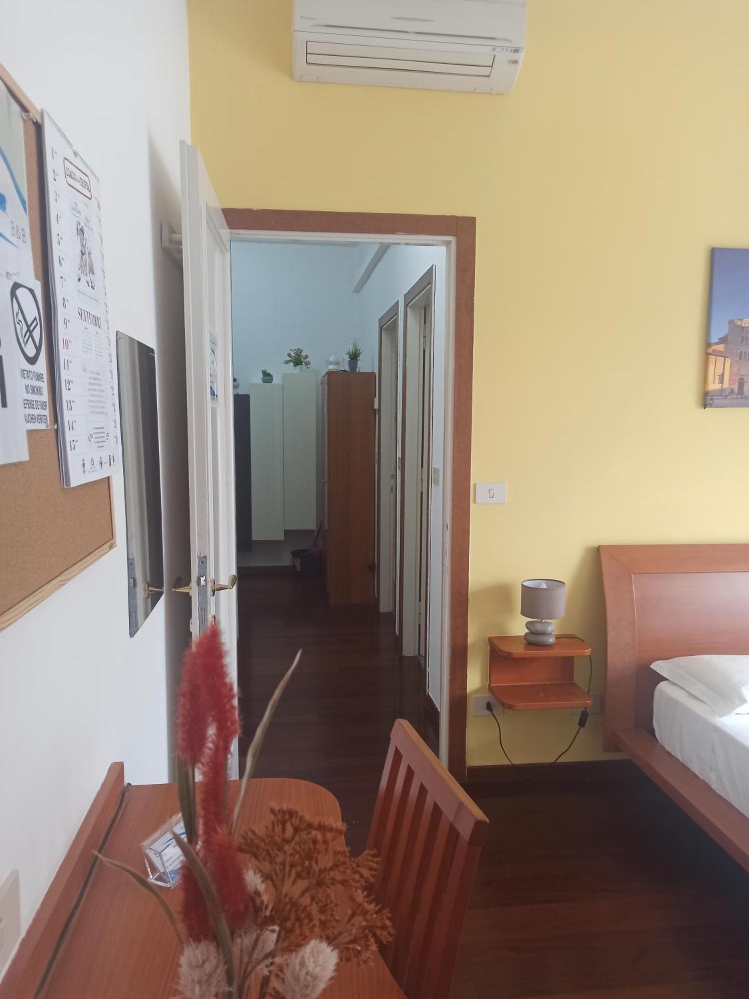 Stanza Maggiore Parma Esterno foto